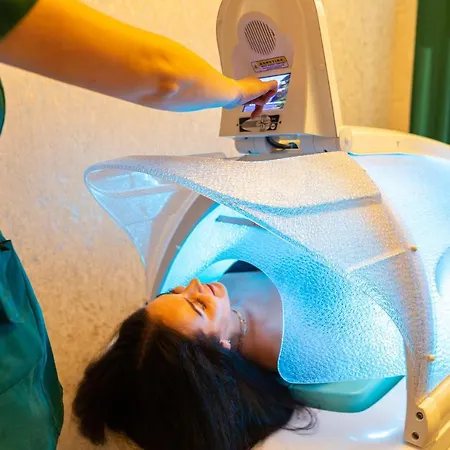 Otel Montana Wellness & 4*