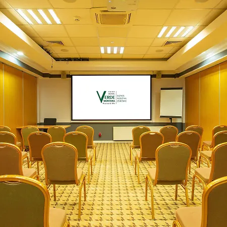 Otel Montana Wellness & 4*