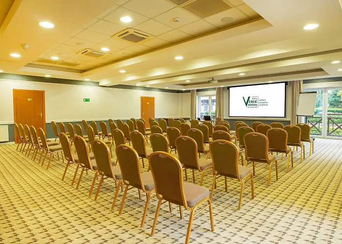 Montana Wellness & فندق 4*